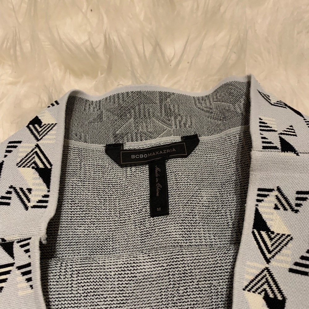 5/$25 Bcbg Pavel Geometric Print Skirt - Picture 5 of 7